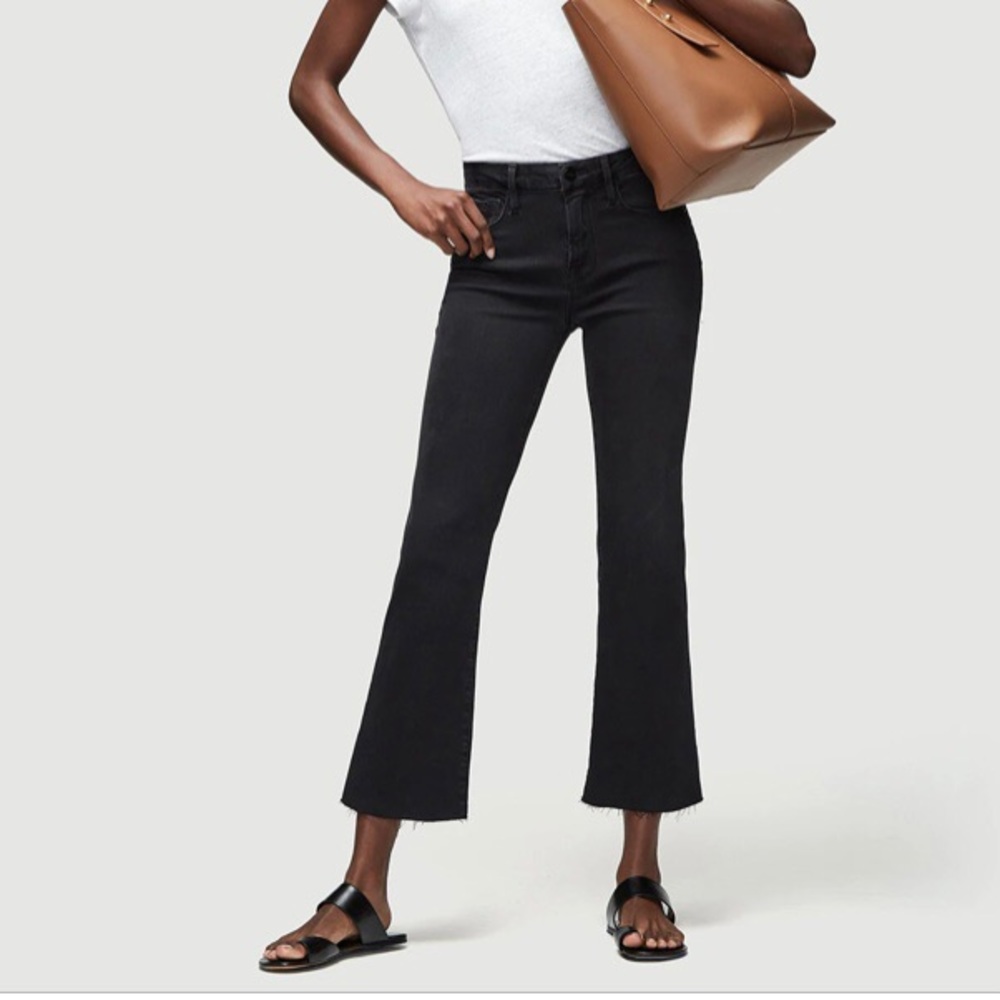 Frame Le Crop Mini Boot in washed black